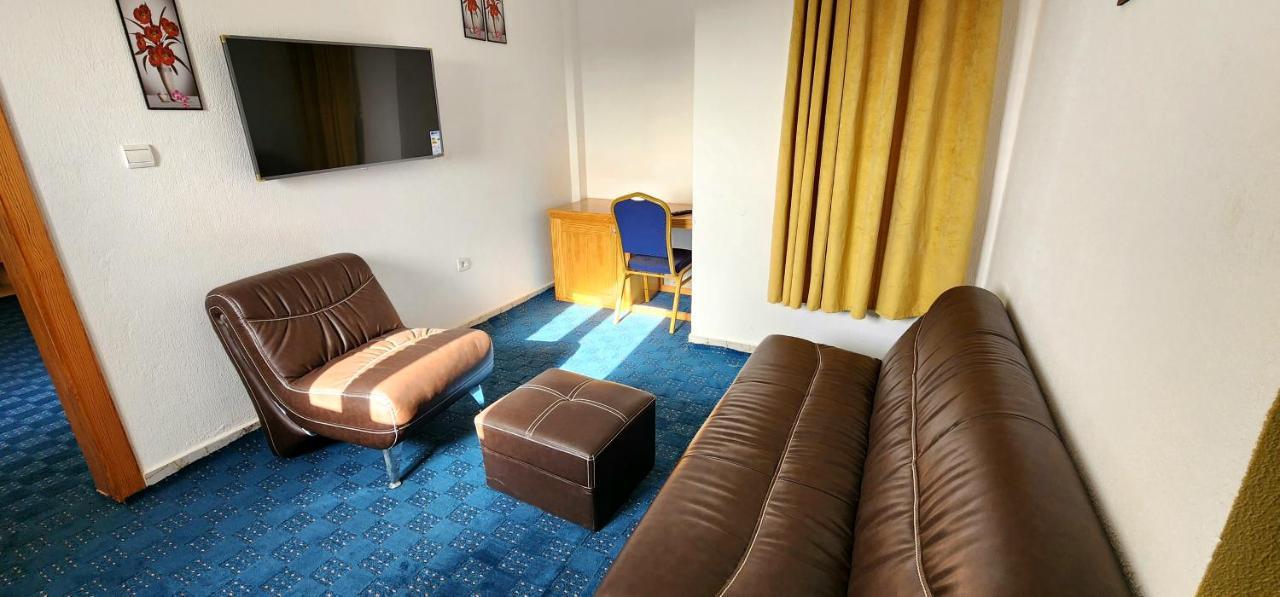 Hotel Le Bon Choix Nawazibu Zewnętrze zdjęcie